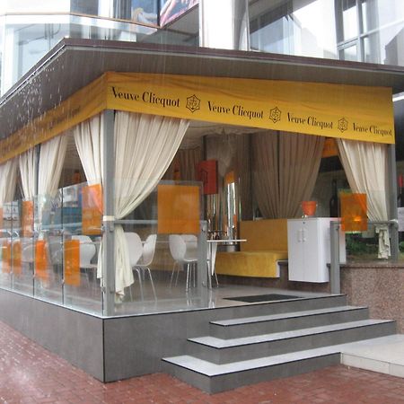 Diplomat Aparthotel Kiew Exterior foto