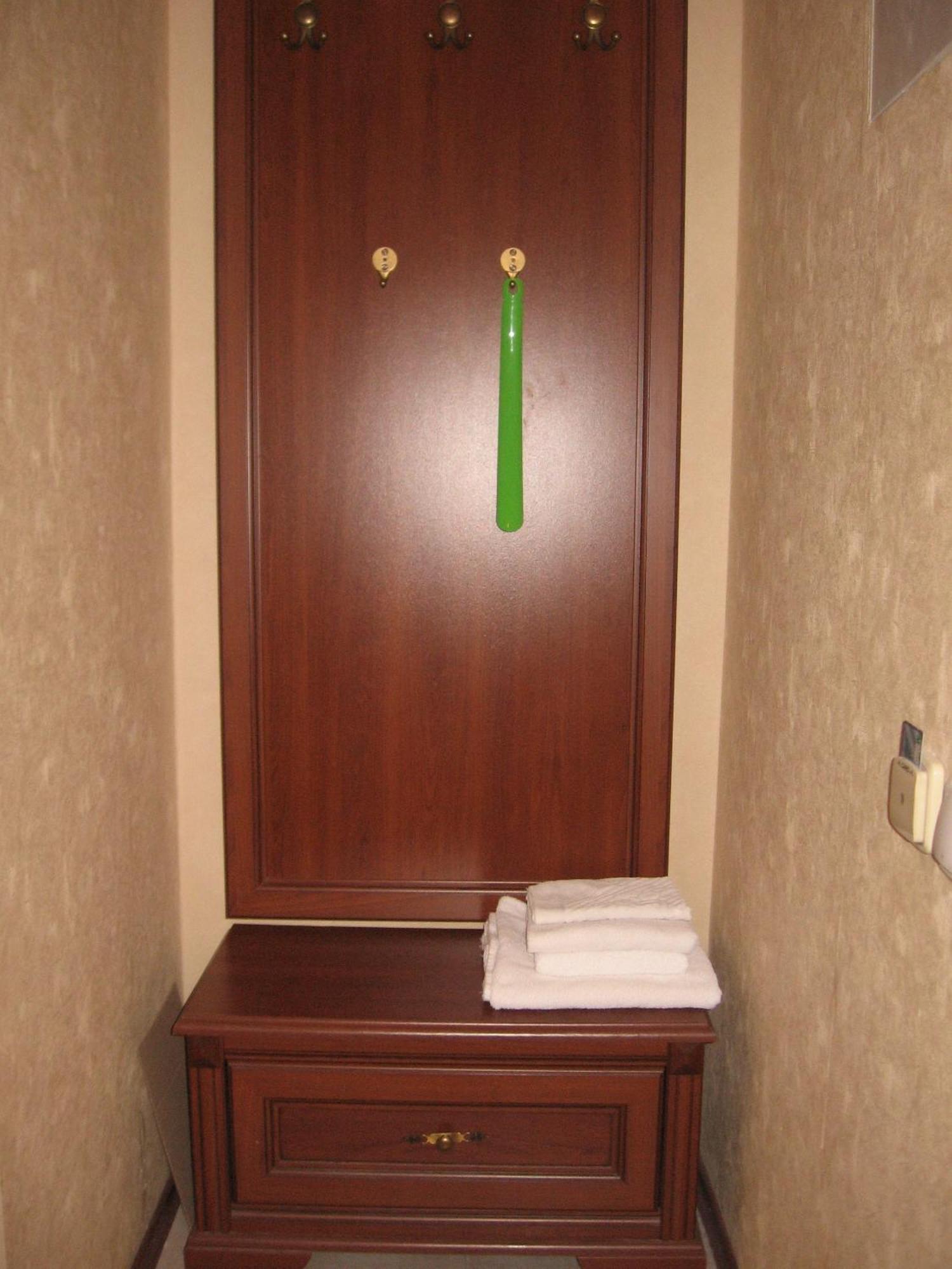 Diplomat Aparthotel Kiew Exterior foto