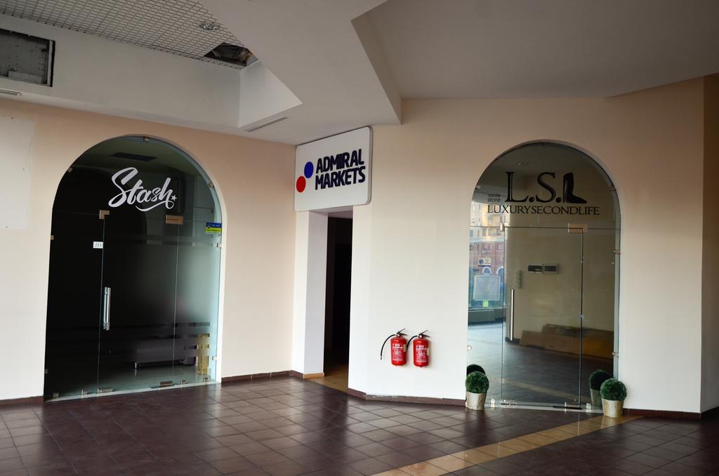Diplomat Aparthotel Kiew Exterior foto