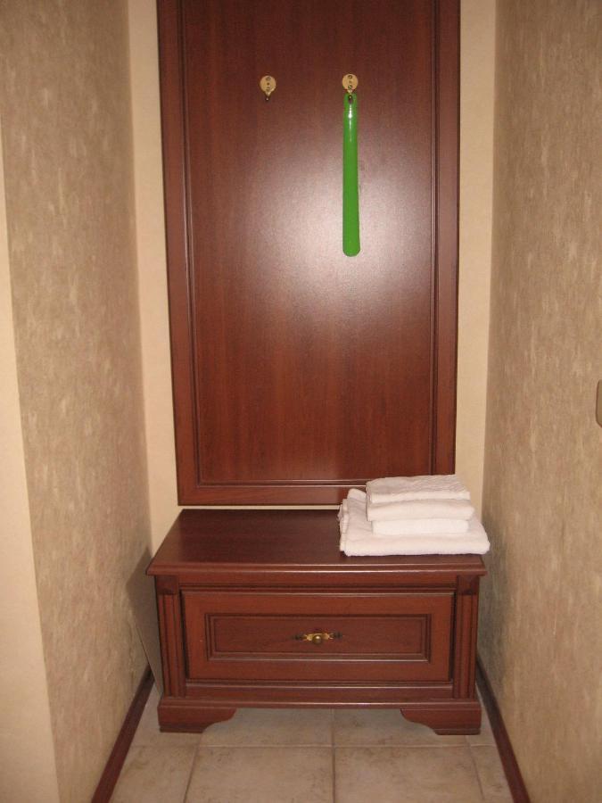 Diplomat Aparthotel Kiew Zimmer foto
